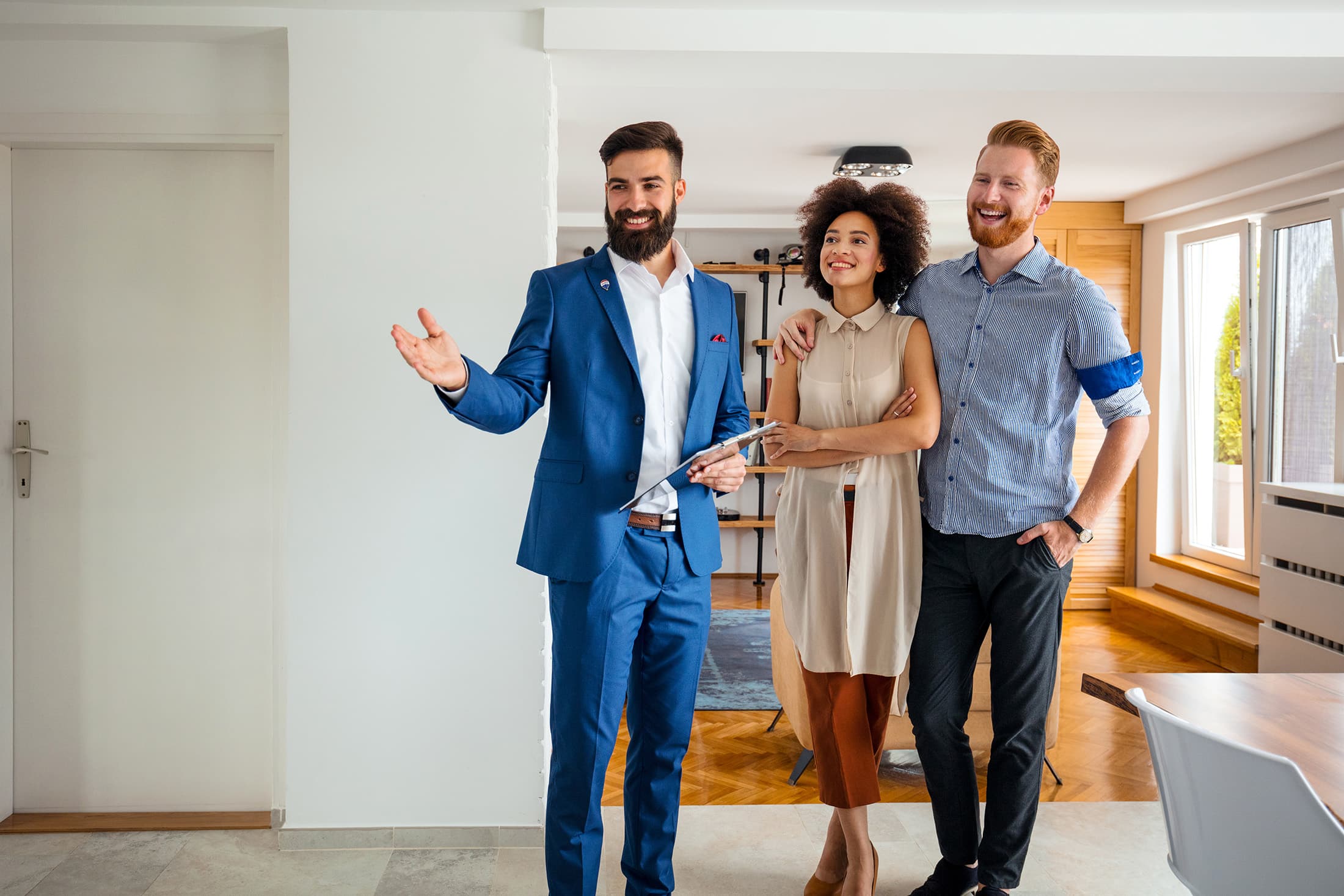 REMAX Agent Working with Clients